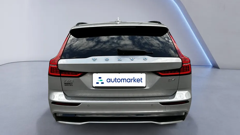 VOLVO V60 V60 B4 B Plus Dark aut