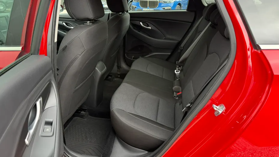 HYUNDAI i30 i30 1.5 T-GDI 48V Comfort DCT