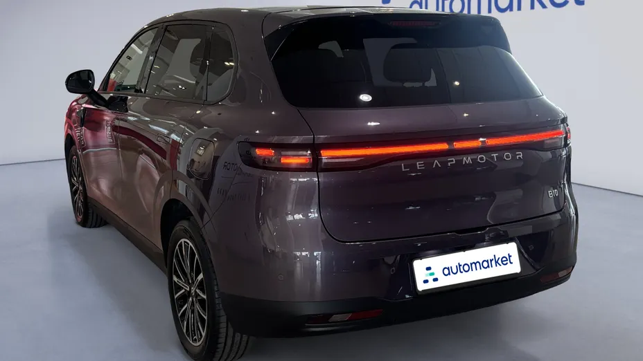 LEAPMOTOR B10 B10 REEV Design Nowy