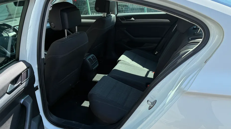 VOLKSWAGEN Passat Passat 2.0 TDI Business DSG