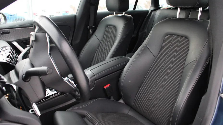 MERCEDES-BENZ CLA CLA 200 d 8G-DCT