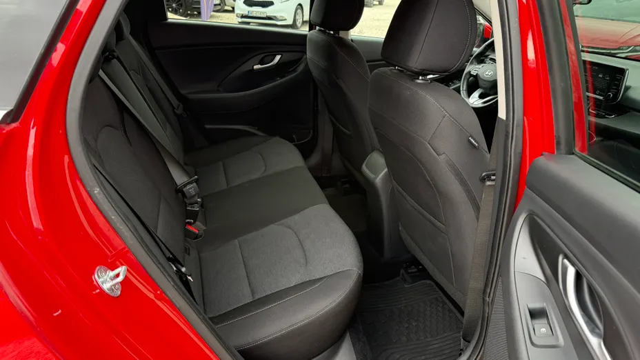 HYUNDAI i30 i30 1.5 T-GDI 48V Comfort DCT