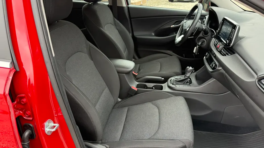 HYUNDAI i30 i30 1.5 T-GDI 48V Comfort DCT