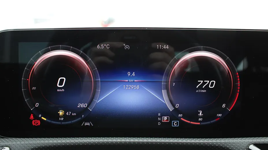 MERCEDES-BENZ CLA CLA 200 d 8G-DCT