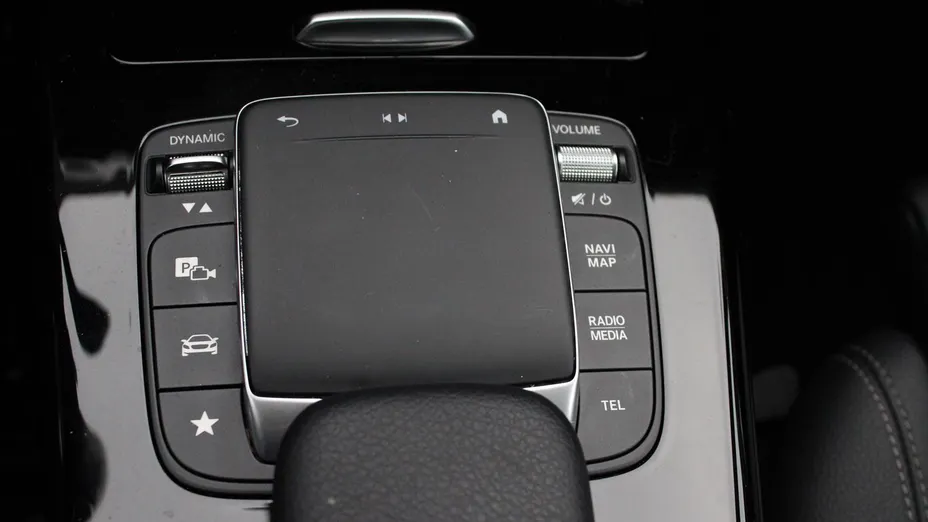 MERCEDES-BENZ CLA CLA 200 d 8G-DCT