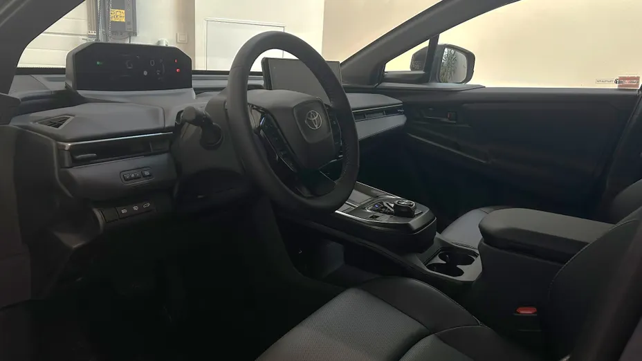 TOYOTA bZ4X bZ4X 73.1kWh 4x4 Executive Nowy