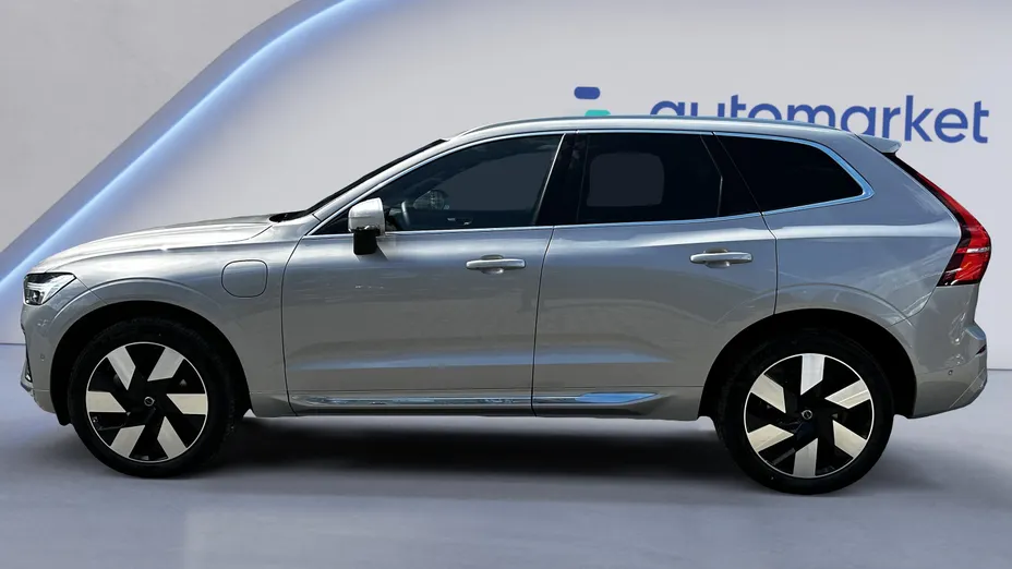 VOLVO XC60 XC60 T6 Plug-In Hybrid AWD Ultra Bright aut