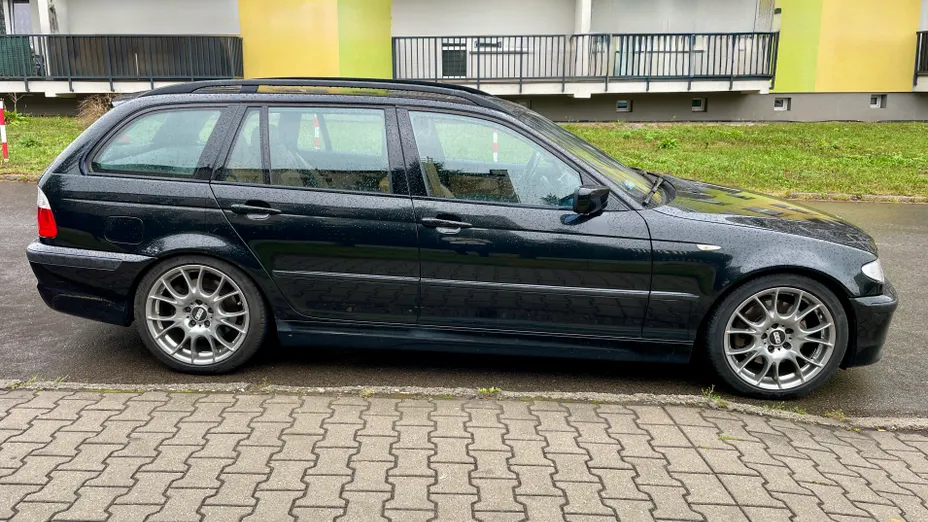 BMW Seria 3 330i