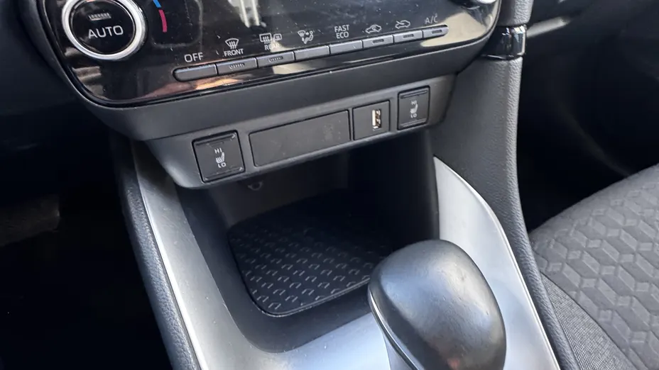 TOYOTA Yaris Yaris Hybrid 1.5 Comfort