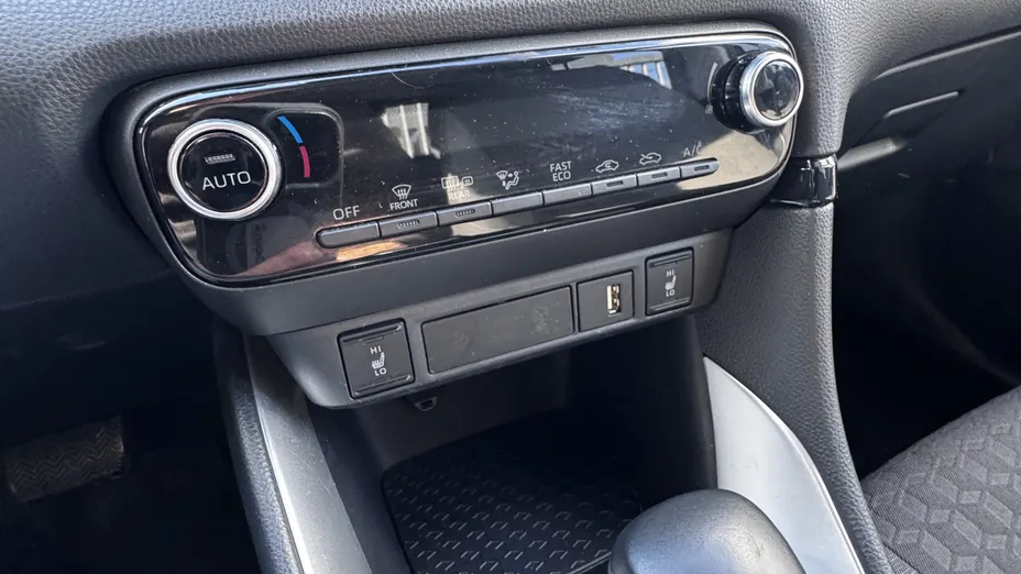 TOYOTA Yaris Yaris Hybrid 1.5 Comfort