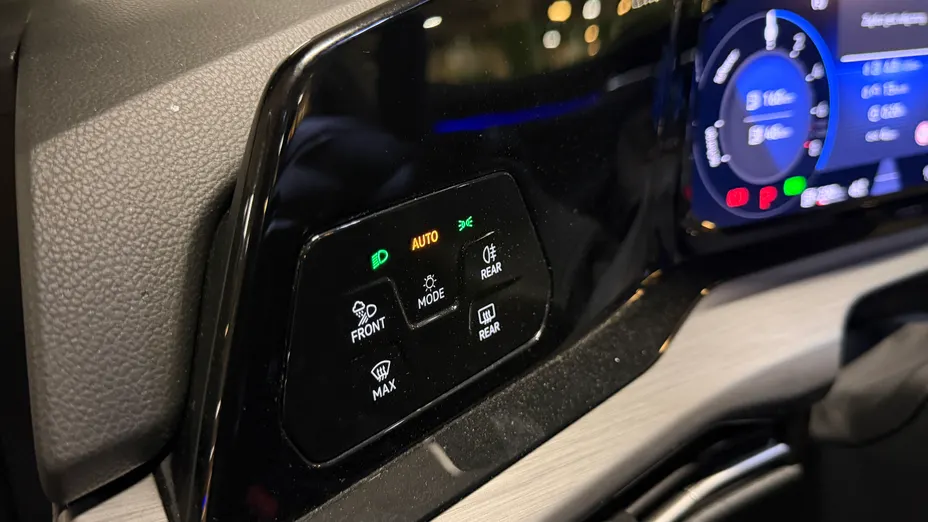 VOLKSWAGEN Golf Golf VIII 1.5 eTSI EVO Style DSG