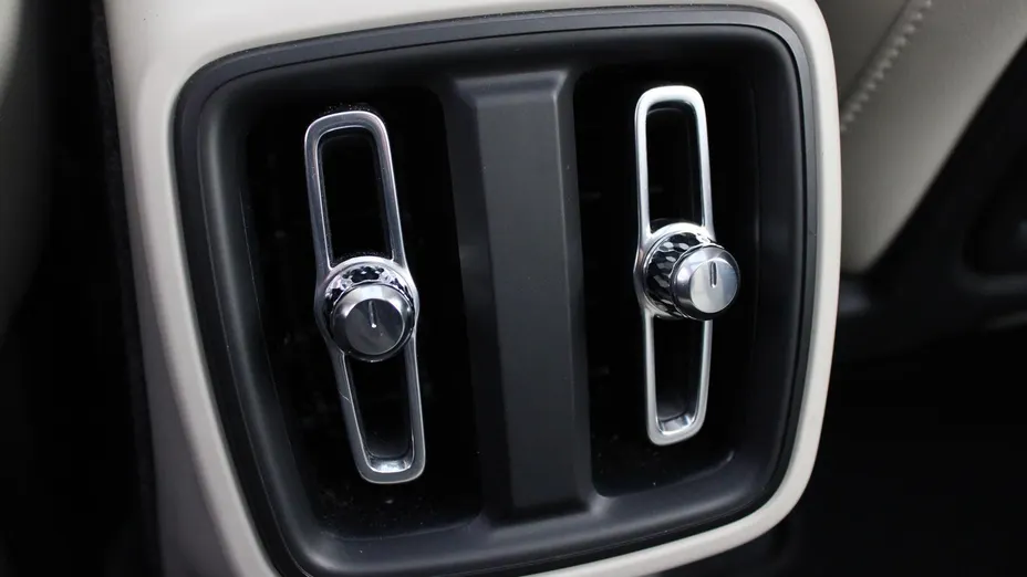 VOLVO XC40 XC40 B4 B Inscription aut