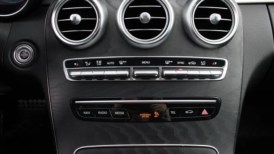 MERCEDES-BENZ C Klasa C 300 9G-TRONIC