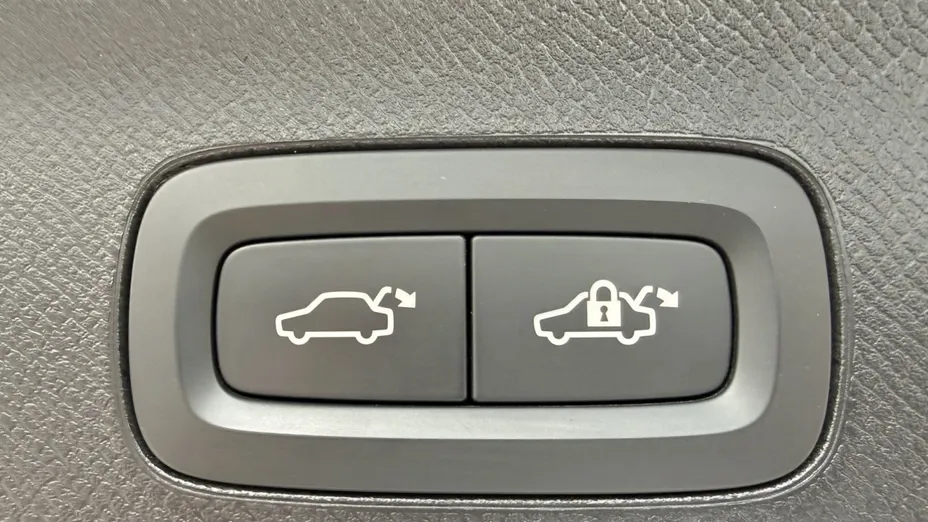 VOLVO XC90 XC90 T8 AWD Plug-In Hybrid Plus Bright 7os aut