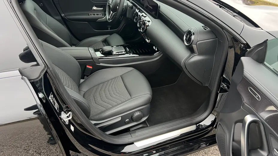 MERCEDES-BENZ CLA CLA 250 e PHEV 8G-DCT