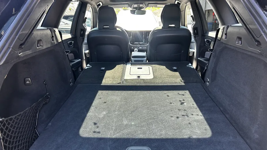 VOLVO XC60 XC60 B5 B AWD Plus Black Edition aut
