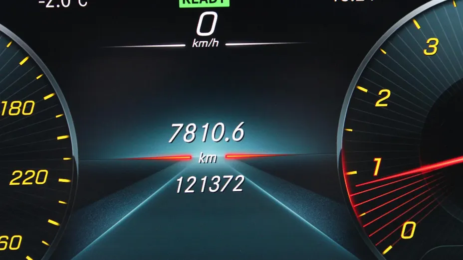 MERCEDES-BENZ C Klasa C 300 9G-TRONIC