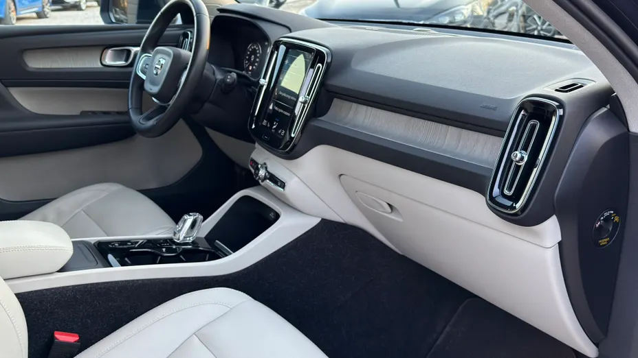 VOLVO XC40 XC40 T4 Inscription aut