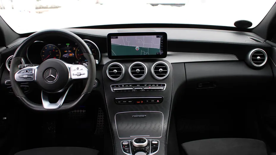 MERCEDES-BENZ C Klasa C 300 9G-TRONIC