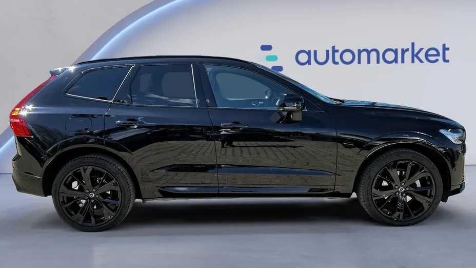 VOLVO XC60 XC60 B5 B AWD Plus Black Edition aut