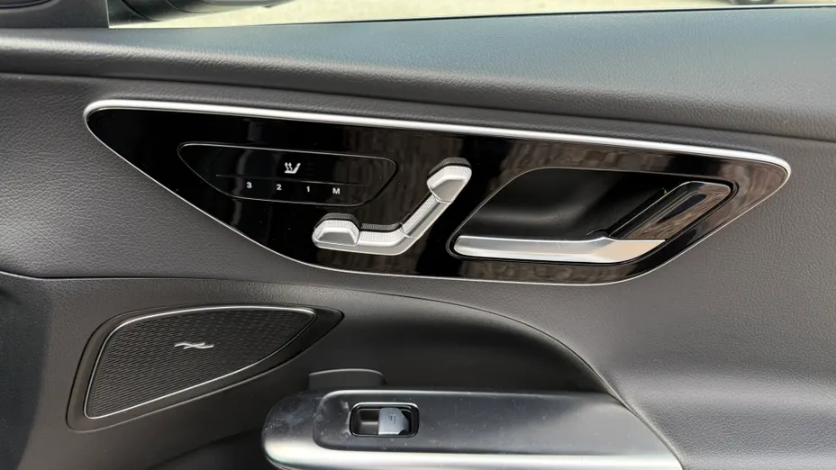 MERCEDES-BENZ C Klasa C 220 d mHEV Avantgarde