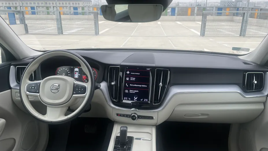 VOLVO XC60 XC60 B5 D AWD Momentum Pro aut