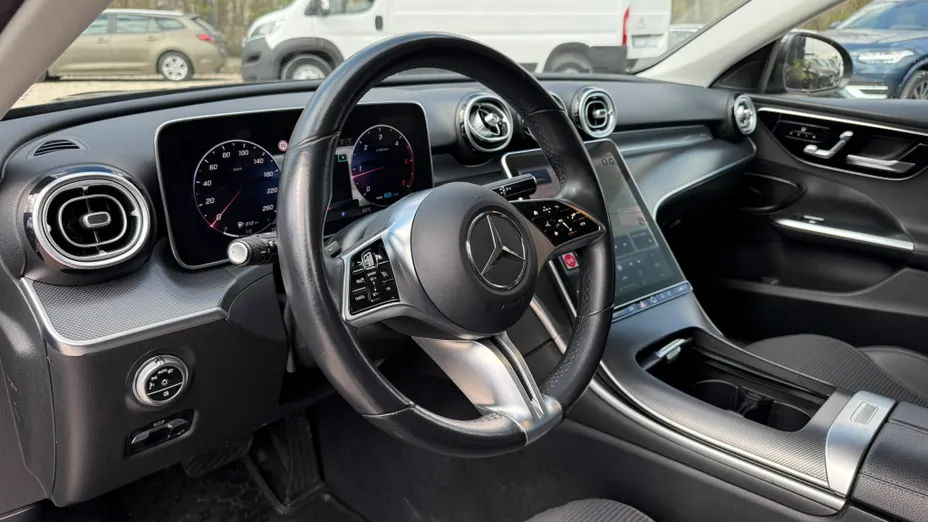 MERCEDES-BENZ C Klasa C 220 d mHEV Avantgarde