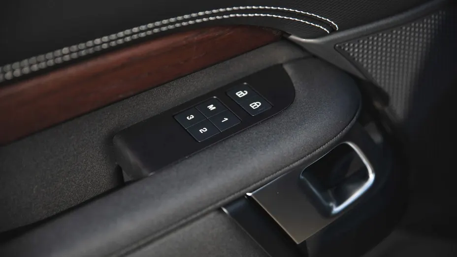 LAND ROVER Discovery Discovery V 3.0 D350 mHEV Dynamic HSE