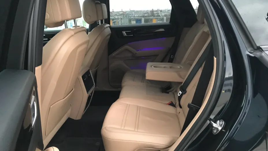 PORSCHE Cayenne Cayenne