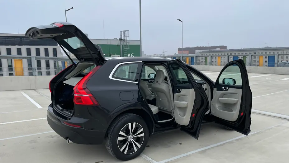 VOLVO XC60 XC60 B5 D AWD Momentum Pro aut