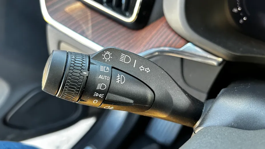 VOLVO XC60 XC60 T8 Plug-In Hybrid AWD Ultra Bright aut