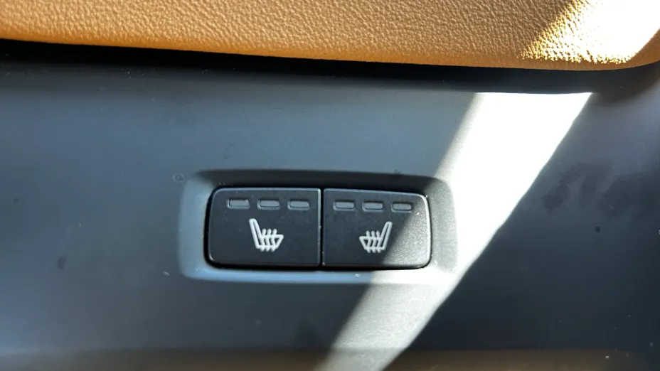VOLVO XC60 XC60 T8 Plug-In Hybrid AWD Ultra Bright aut