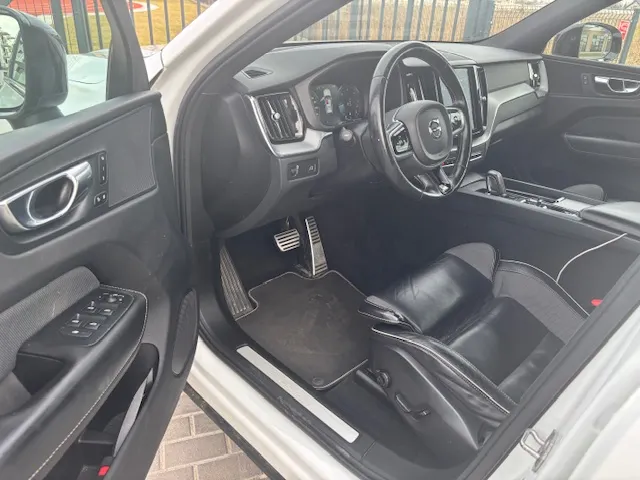 VOLVO XC60 XC60 2.0T R-Design