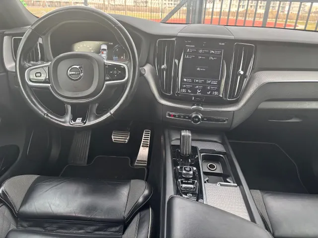 VOLVO XC60 XC60 2.0T R-Design