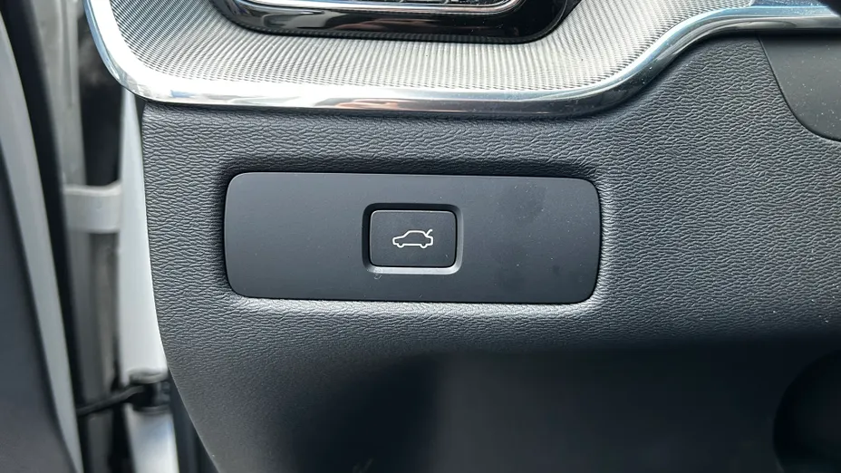 VOLVO XC60 XC60 B5 B AWD Ultra Dark aut