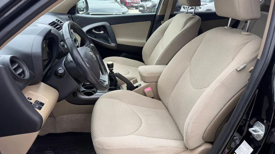 TOYOTA RAV4 RAV4 2.0 VVT-i Luna