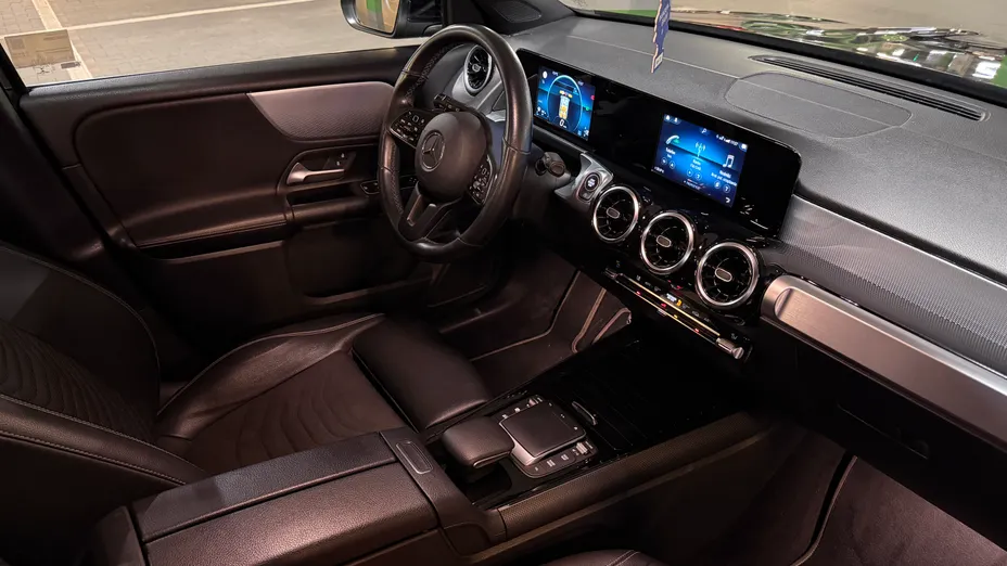 MERCEDES-BENZ GLB GLB 200 7G-DCT