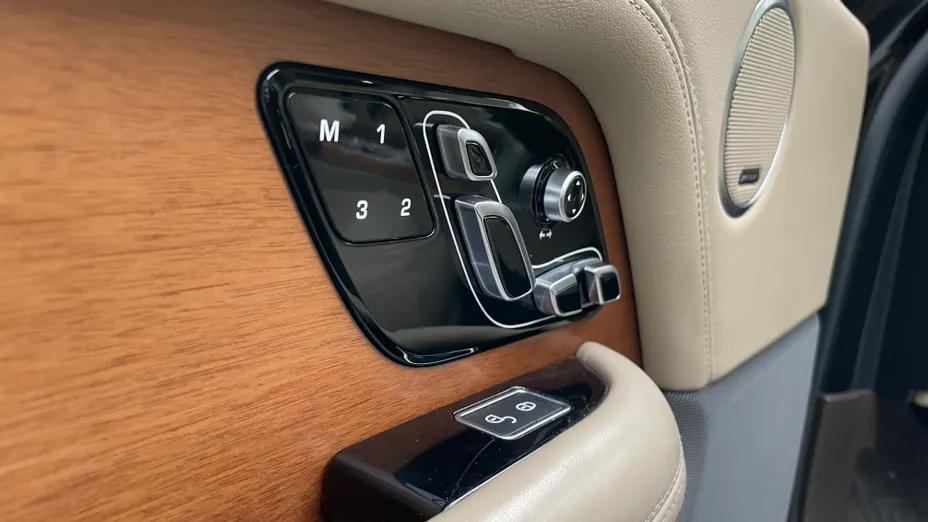 LAND ROVER Range Rover Range Rover 4.4SD V8 Vogue