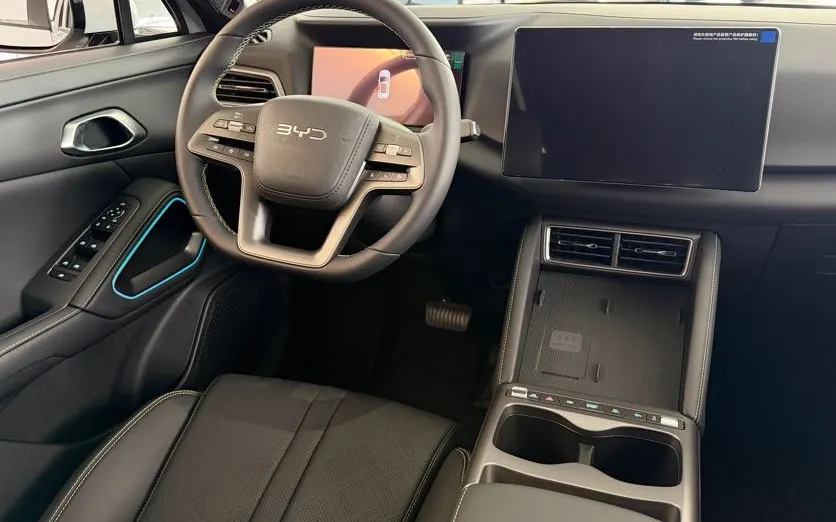 BYD Atto 2  Atto 2 DM-i Boost aut Nowy
