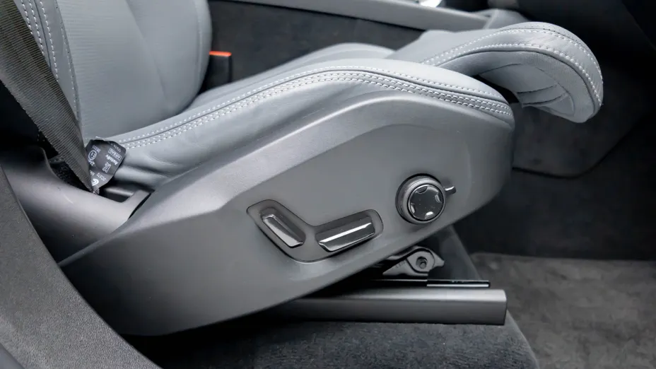 VOLVO XC90 XC90 T8 AWD Plug-In Hybrid Ultimate Bright 7os aut