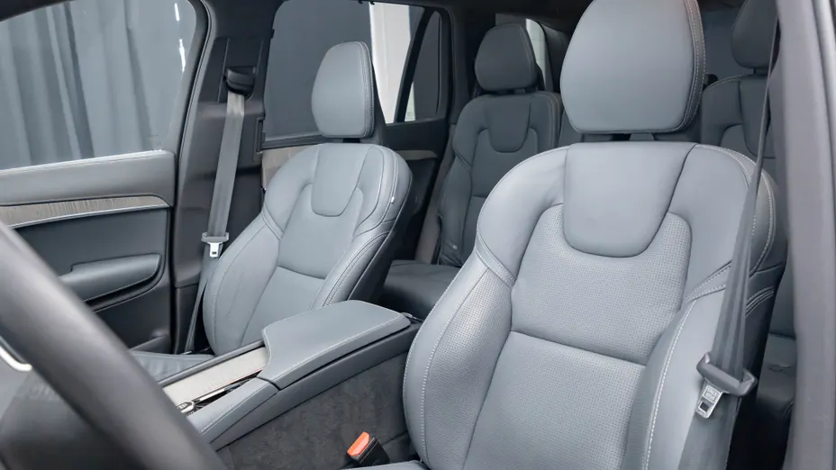 VOLVO XC90 XC90 T8 AWD Plug-In Hybrid Ultimate Bright 7os aut
