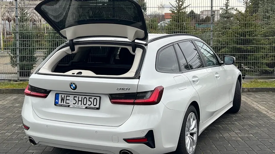 BMW Seria 3 318i Aut.