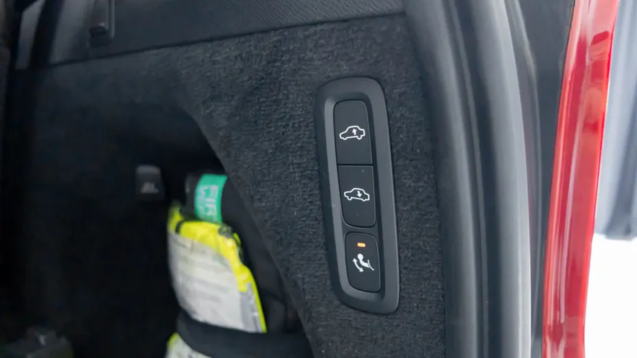 VOLVO XC90 XC90 T8 AWD Plug-In Hybrid R-Design 7os aut