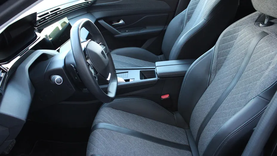 PEUGEOT 408 408 1.2 PureTech Allure S&S EAT8