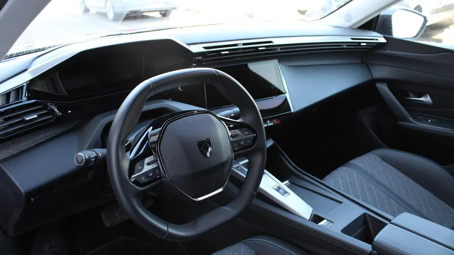 PEUGEOT 408 408 1.2 PureTech Allure S&S EAT8