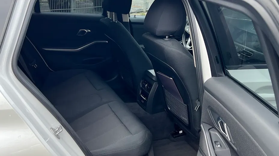 BMW Seria 3 318i Aut.