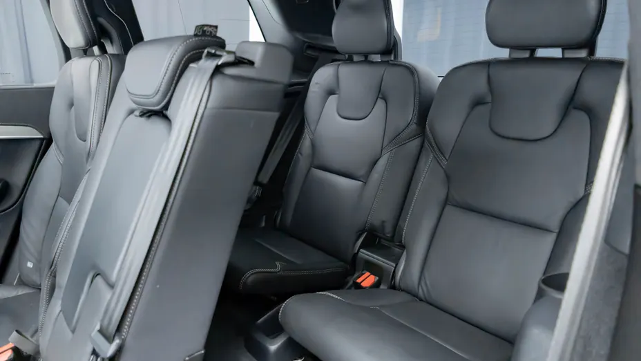 VOLVO XC90 XC90 T8 AWD Plug-In Hybrid R-Design 7os aut