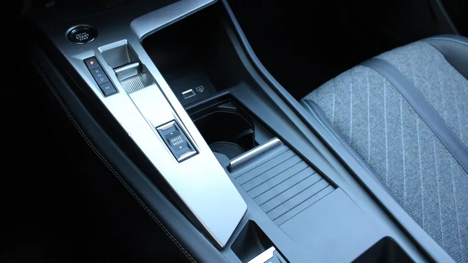 PEUGEOT 408 408 1.2 PureTech Allure S&S EAT8