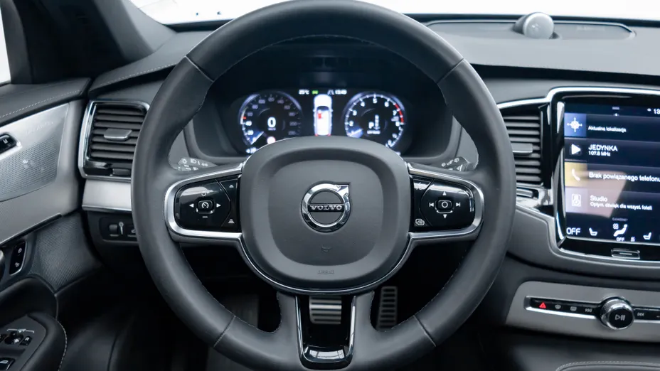 VOLVO XC90 XC90 T8 AWD Plug-In Hybrid R-Design 7os aut