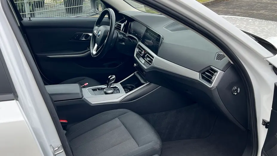 BMW Seria 3 318i Aut.